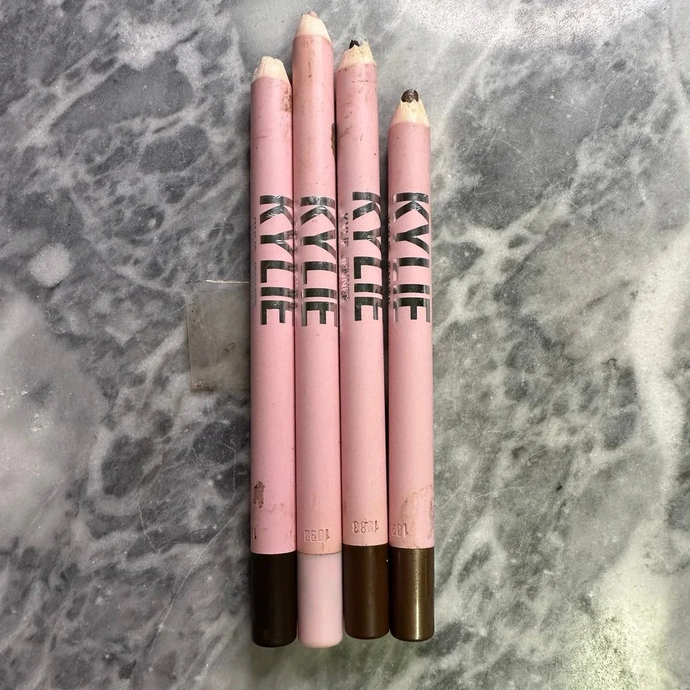 Kylie Cosmetics Gel Eyeliner Pencil